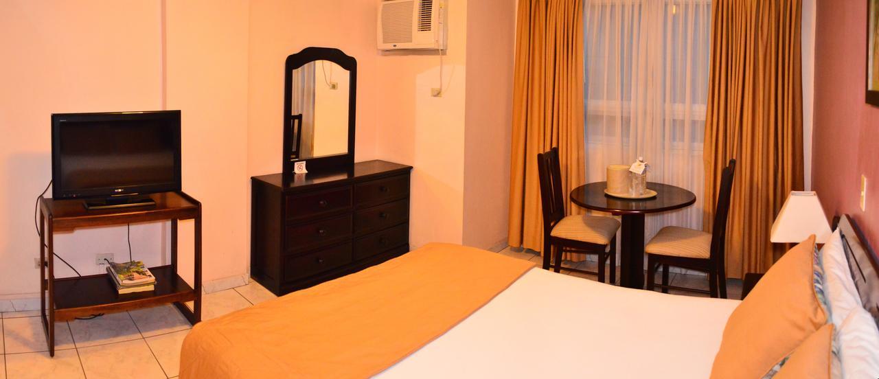 Hotel Ejecutivo ซานเปโดร ซูลา ภายนอก รูปภาพ