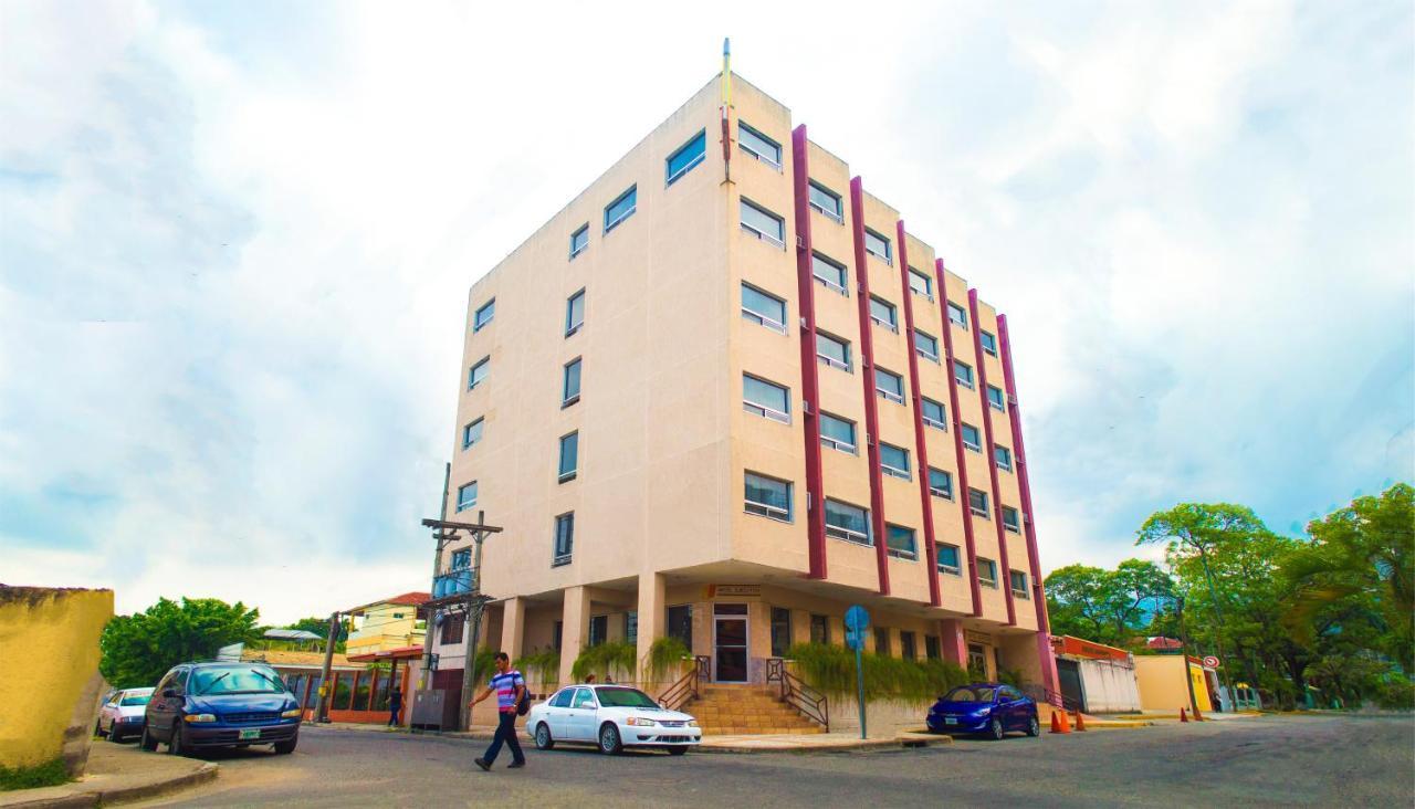 Hotel Ejecutivo ซานเปโดร ซูลา ภายนอก รูปภาพ
