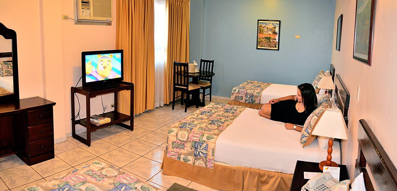 Hotel Ejecutivo ซานเปโดร ซูลา ภายนอก รูปภาพ
